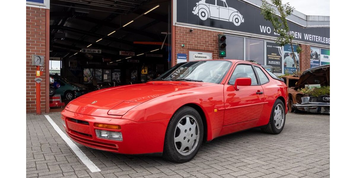 Porsche 944 176.582 km 44.944 &euro; Lastrup 49688