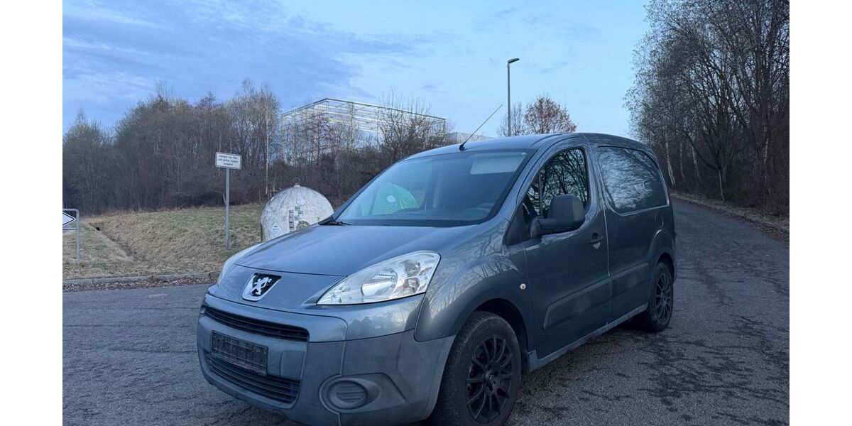 Peugeot Partner 96.000 km 2.990 &euro; Schwarzenberg 08340