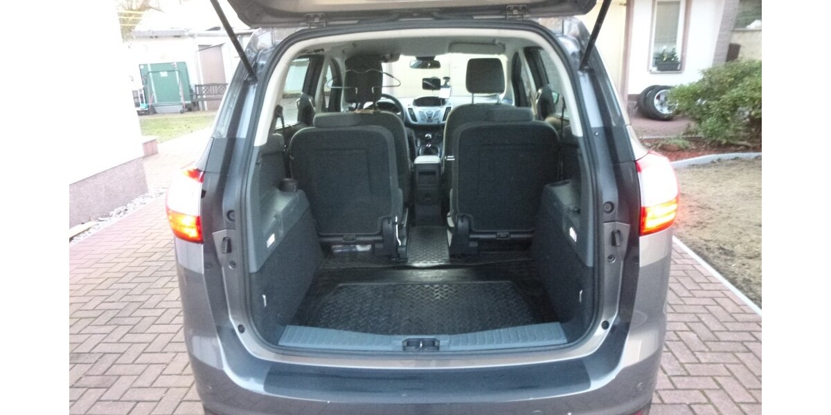 Ford Grand C-Max 200.000 km 5.800 &euro; Elsterwerda 04910