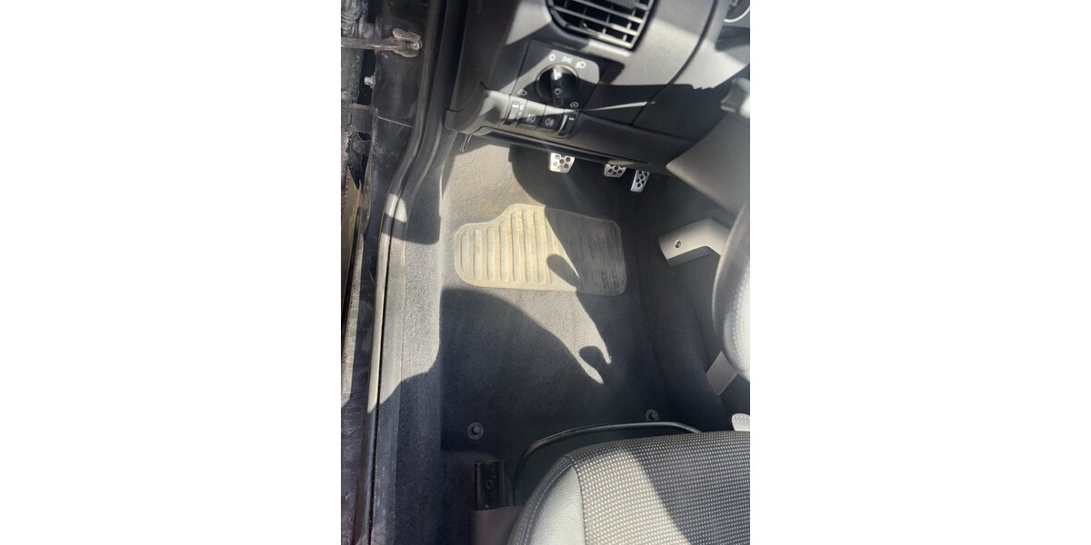 Opel Tigra 124.000 km 1.200 &euro; Auerbach 09392