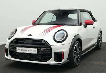 Mini John Cooper Works Cabrio 8.444 km 43.034 &euro; München 80788