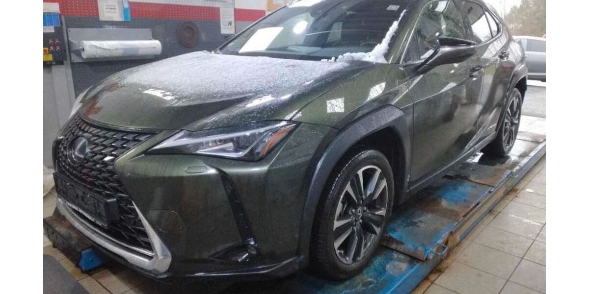 Lexus UX 18.950 km 28.790 &euro; Germaringen 87656