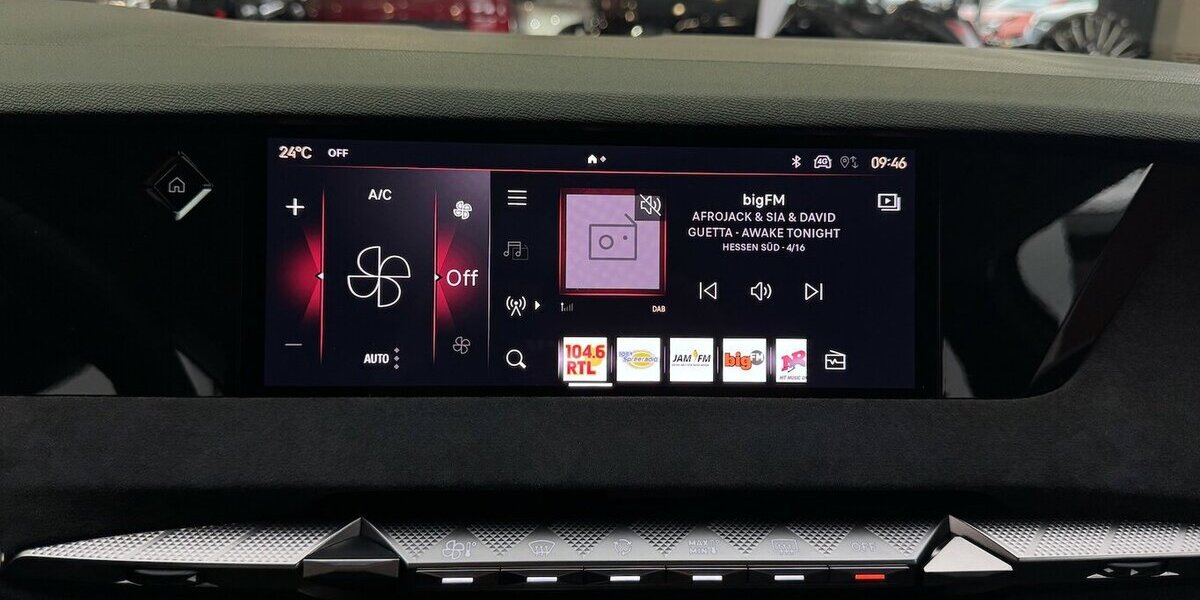 DS Automobiles DS4 130 EAT 8 Performance Line Alcantara 18.162 km 20.320 &euro; Lich 35423