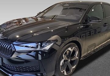 Skoda Superb 2.501 km 55.990 &euro; Dresden 01067