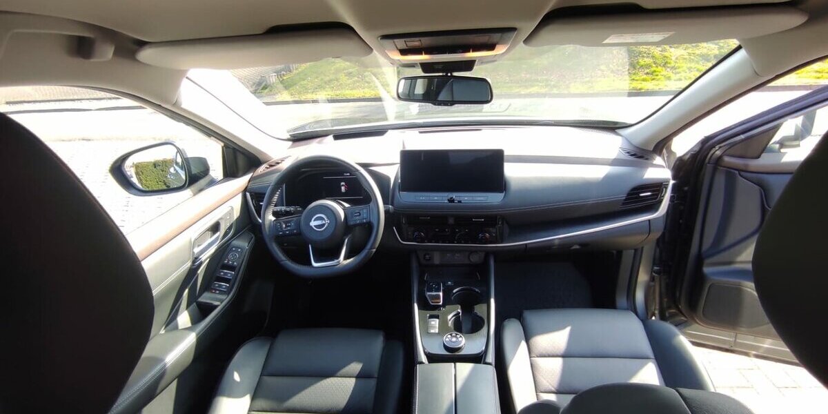 Nissan X-Trail e-Power e-4orce Tekna 4x4 35.698 km 33.000 &euro; Höchstenbach 57629