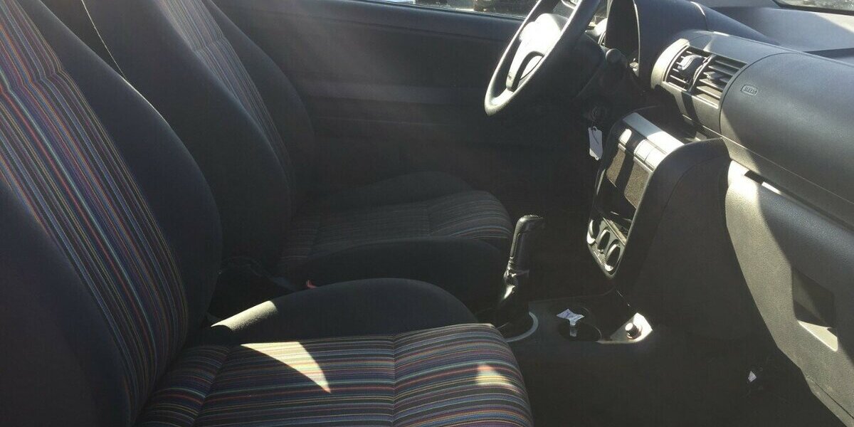 VW Fox Basis mit Resttüv 9/26! 150.000 km 500 &euro; Himmelkron 95502