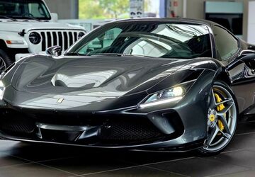 Ferrari F8 4.320 km 288.888 &euro; Düren 52351