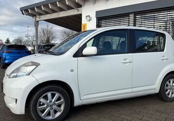 Daihatsu Sirion 184.100 km 1.900 &euro; Großostheim 63762