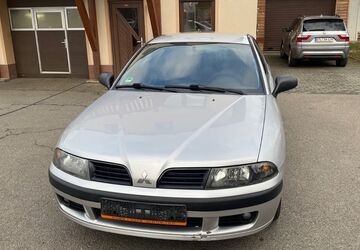 Mitsubishi Carisma 172.000 km 2.500 &euro; Oelsnitz i.E. 09376