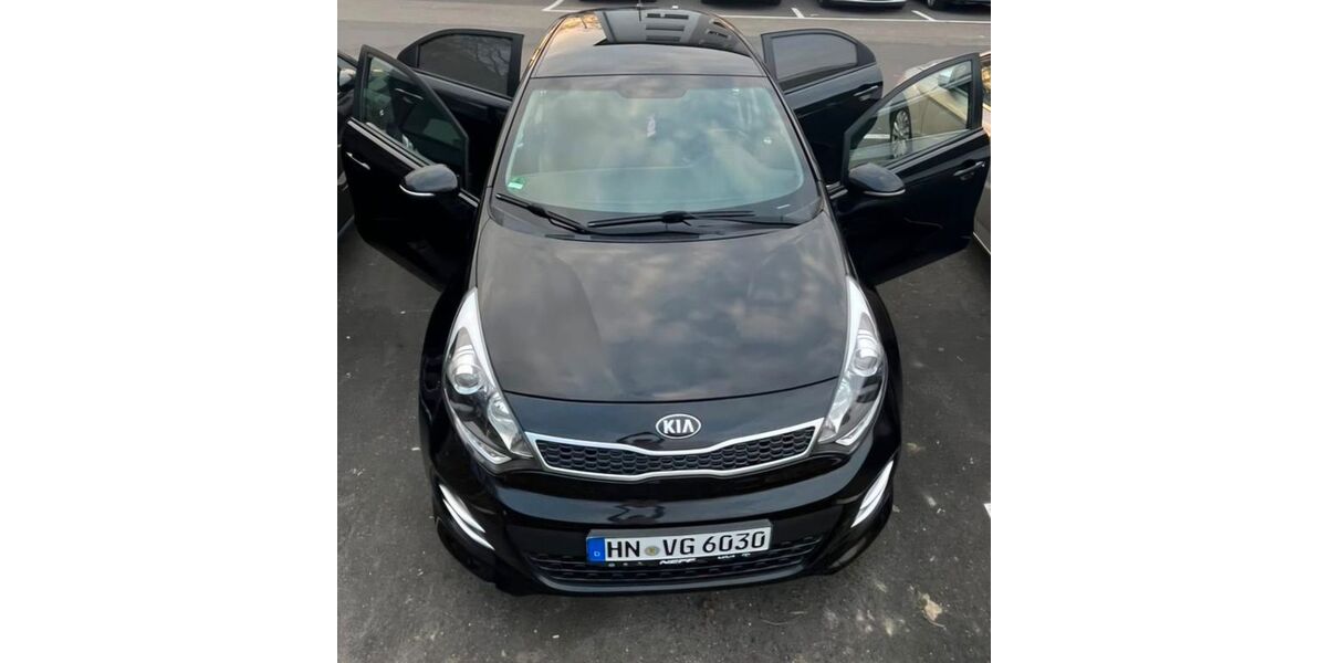 Kia Rio 99.000 km 9.200 &euro; Heilbronn 74076