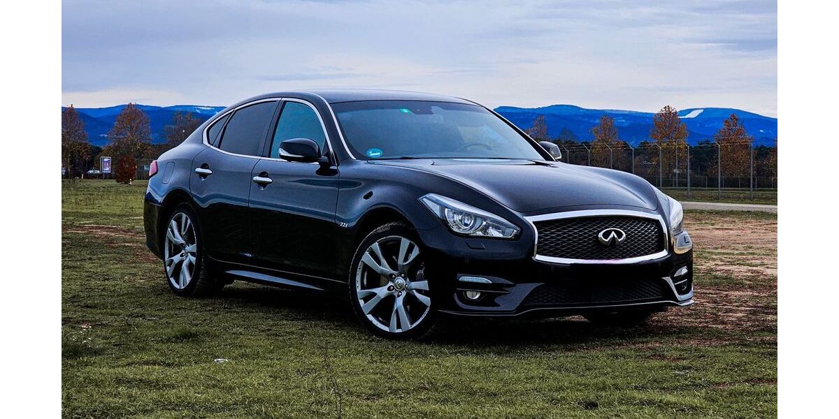 INFINITI Q70 164.000 km 16.500 &euro; WALDSHUT-TIENGEN 79761