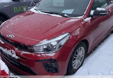 Kia Rio 31.480 km 15.899 &euro; Mittelbach 09224