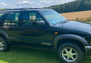 Chevrolet Blazer 104.200 km 5.800 &euro; Wertach 87497
