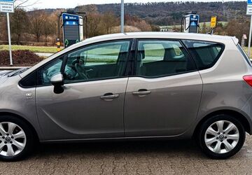 Opel Meriva 71.800 km 5.990 &euro; Großbottwar 71723