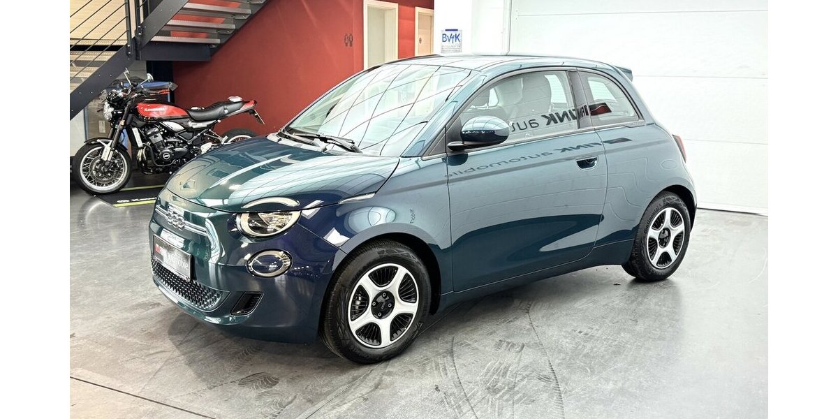 Fiat 500e Action CarPlay Android Automatik 1.Hand 18.400 km 13.440 &euro; Lich 35423