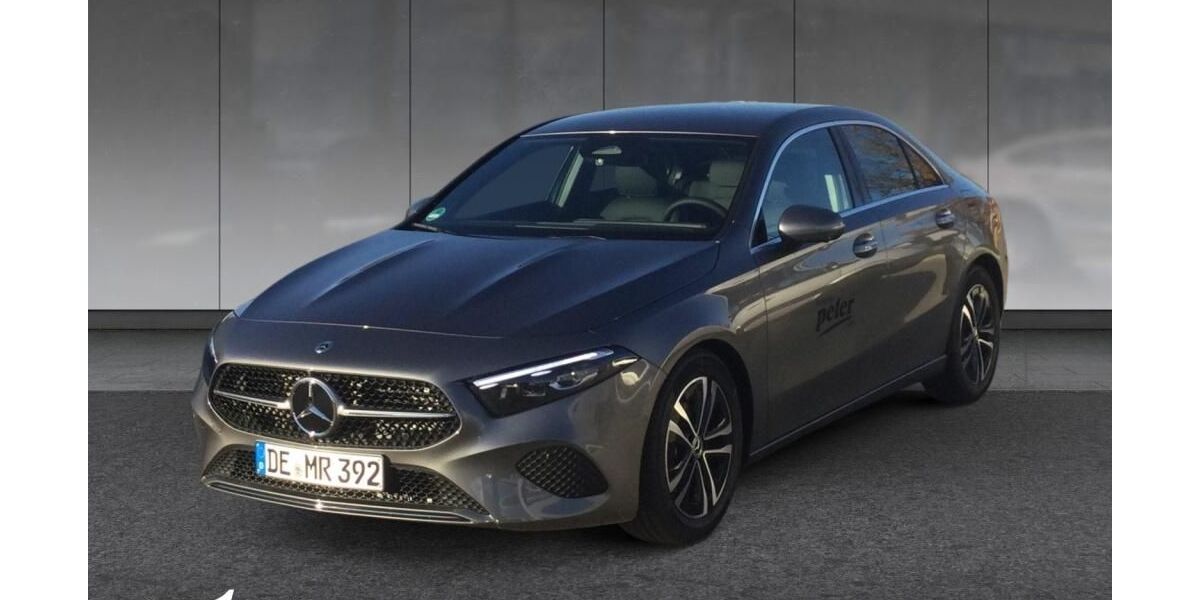 Mercedes-Benz A 180 9.500 km 32.470 &euro; Dessau-Roßlau 06847