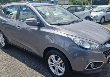 Hyundai ix35 77.000 km 9.550 &euro; Wesseling 50389