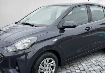 Hyundai i10 2.690 km 15.449 &euro; Bamberg 96052