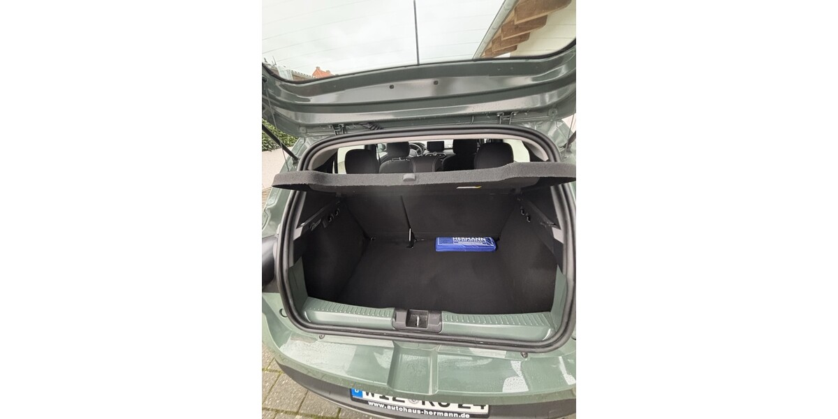 Dacia Sandero 9.800 km 15.500 &euro; Witzenhausen 37213