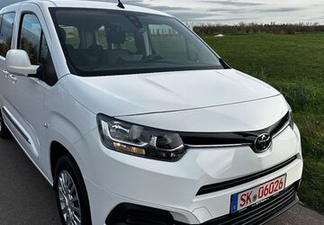 Toyota Proace (Verso) 15.000 km 17.999 &euro; HALLE 06116