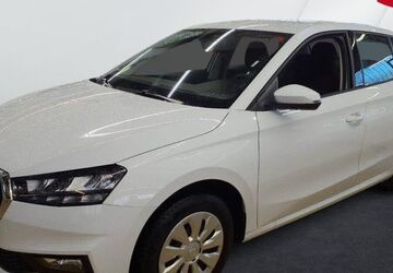 Skoda Fabia 14.600 km 16.940 &euro; Wackersdorf 92442