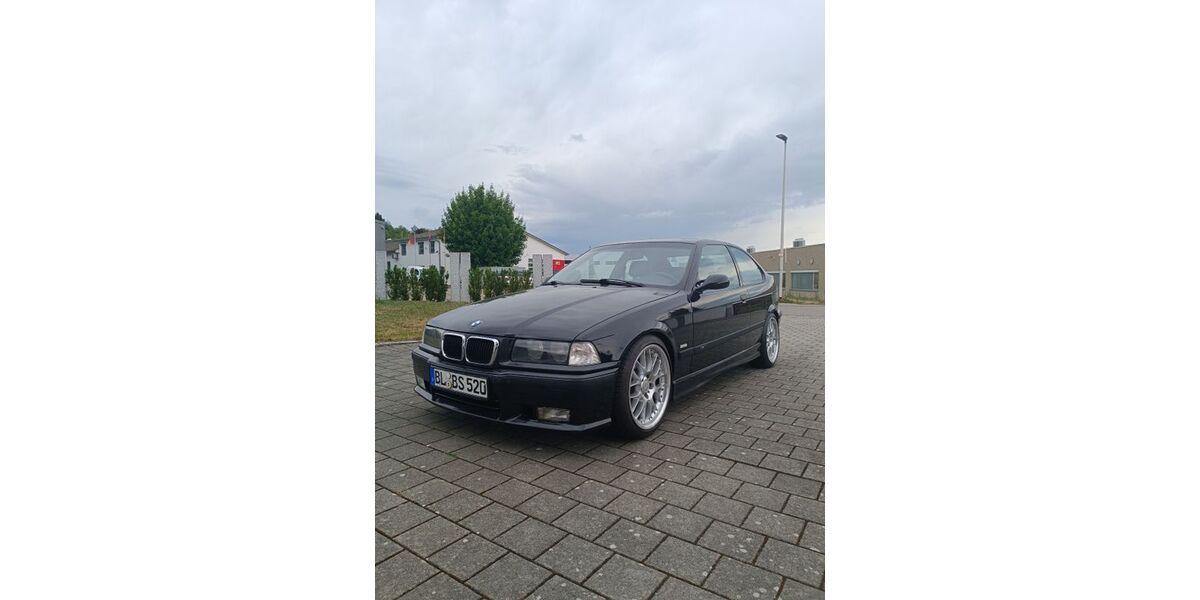 BMW 323 129.200 km 11.490 &euro; Balingen 72336