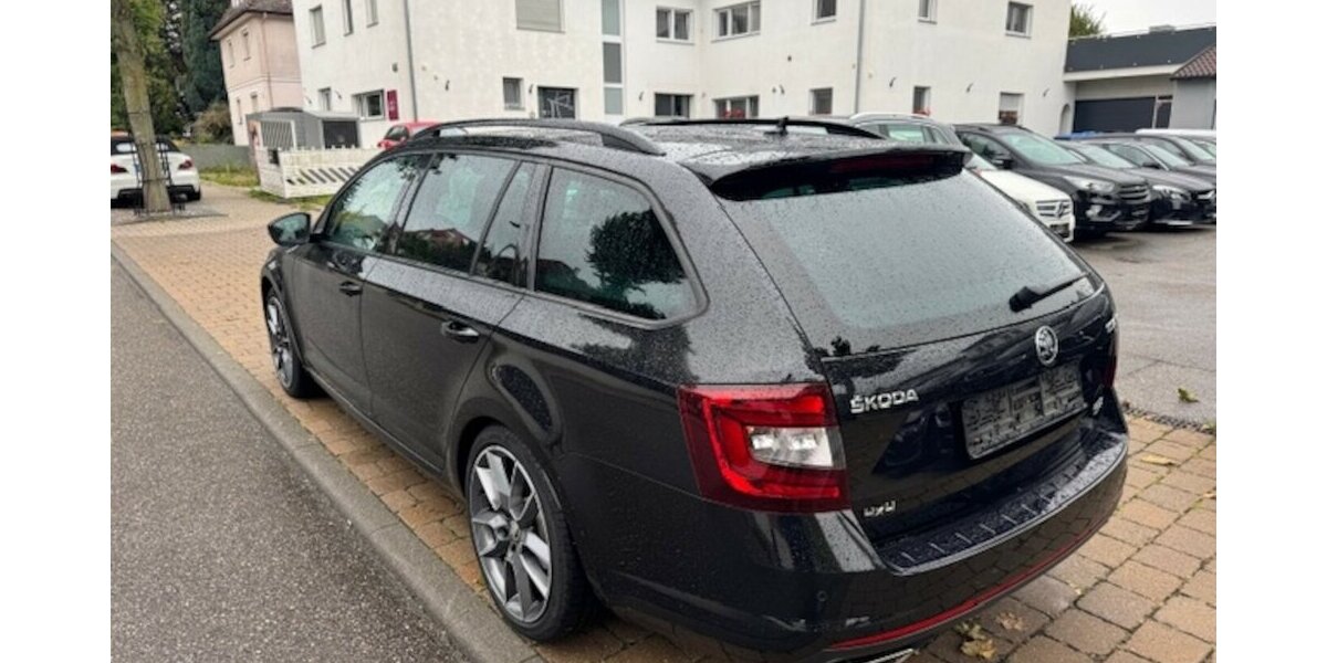 Skoda Octavia Combi RS 2.0 TDI 4x4 143.000 km 18.990 &euro; Neckarsulm 74172