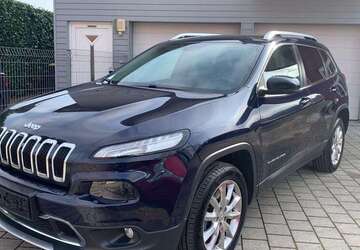 Jeep Cherokee 112.000 km 14.900 &euro; Staufen im Breisgau 79219