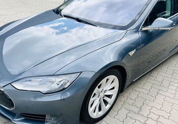 Tesla Model S 250.000 km 15.999 &euro; Geesthacht 21502