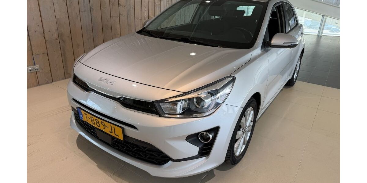 Kia Rio 103.512 km 11.940 &euro; Rotterdam 