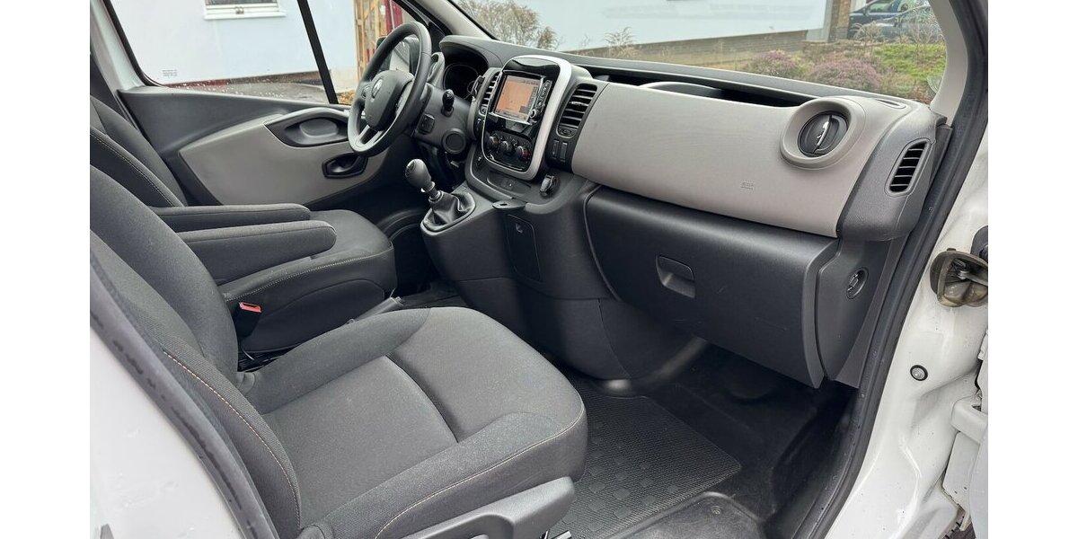 Renault Trafic L2H1 N1 Sth Regale/Schraubst EU6 GARANTIE 85.000 km 18.000 &euro; Erftstadt 50374