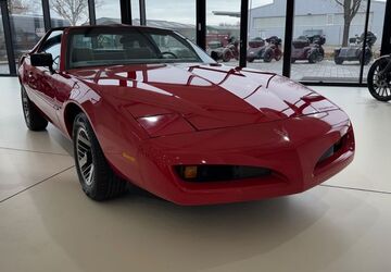 Pontiac Firebird 9.589 km 16.000 &euro; Sassenburg 38524