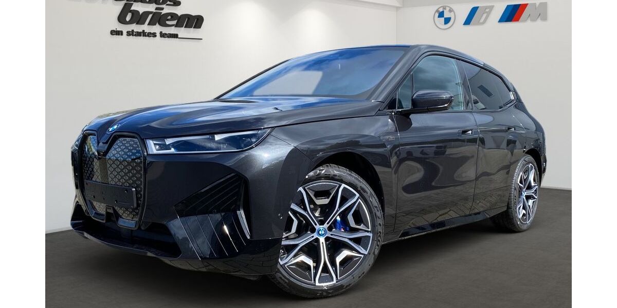 BMW iX 4.900 km 114.923 &euro; Nürtingen 72622