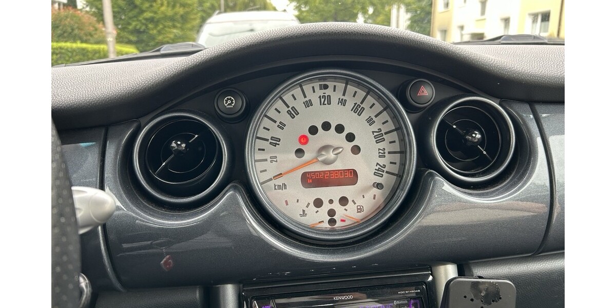 Mini mini one 248.000 km 2.000 &euro; Bremen 28195