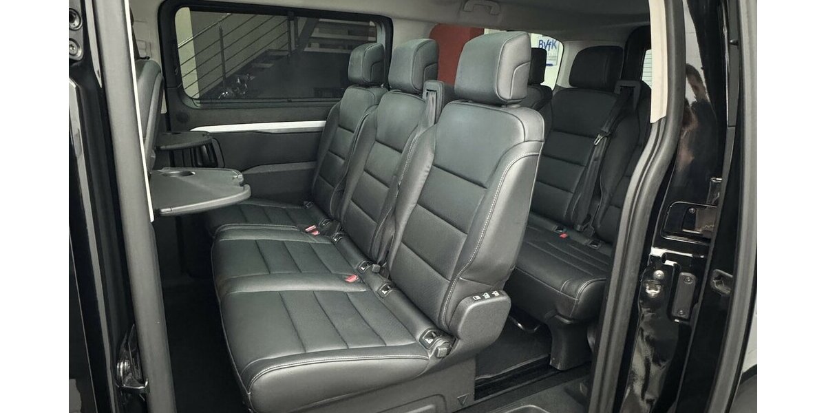 Peugeot Traveller BlueHDI 180 Allure L3 8 Sitze Massage 124.300 km 26.490 &euro; Lich 35423
