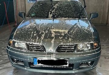 Mitsubishi Carisma 140.000 km 3.900 &euro; Paderborn 33106