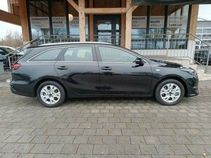 Kia Ceed SW / ceed SW CEED SW 1.5T 140 DCT7 VISION STD 19.056 km 22.990 &euro; Höhenkirchen-Siegertsbrun 85635