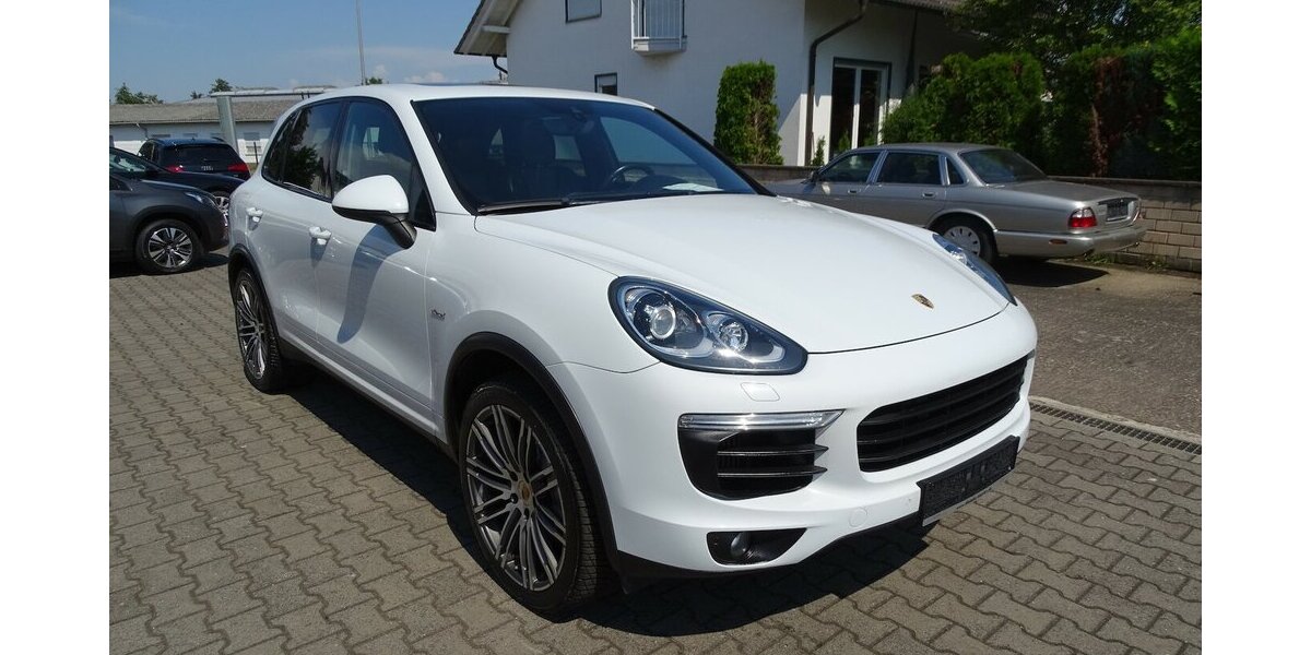 Porsche Cayenne S 4,2l Diesel Pano, Navi, 21 Zoll, Standhe 229.443 km 23.490 &euro; Rodgau 63110