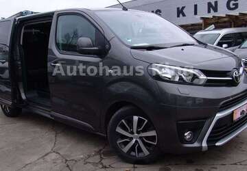 Toyota Proace 110.000 km 26.000 &euro; Berlin 12681