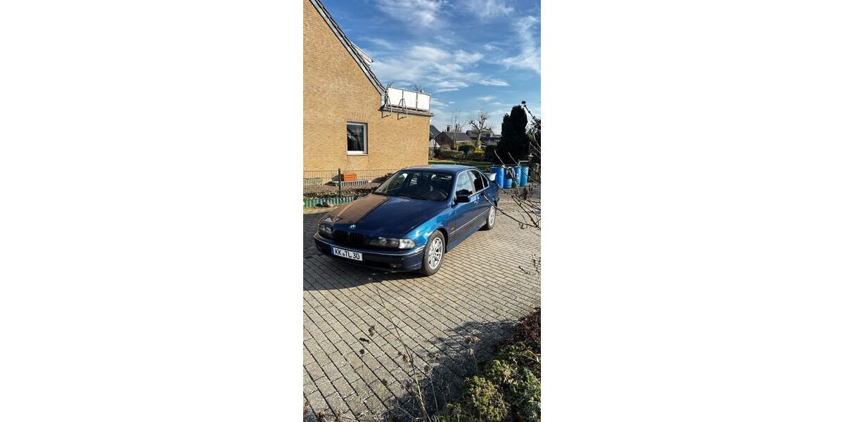 BMW 523 175.000 km 5.299 &euro; Viersen 41749