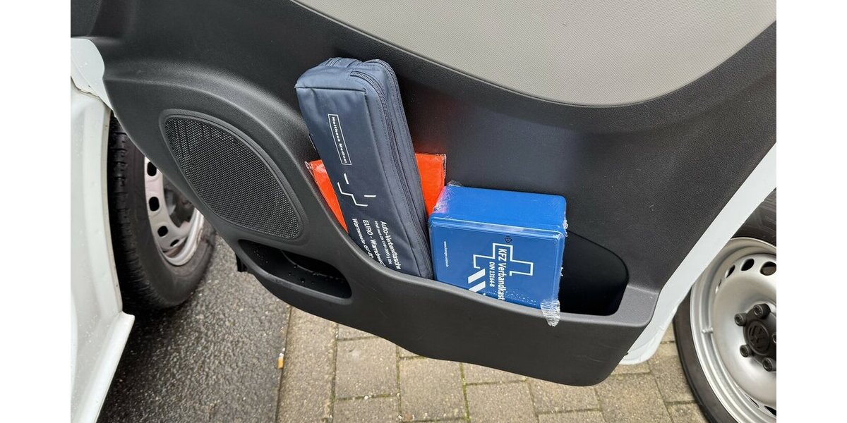 Renault Trafic L2H1 N1 Sth Regale/Schraubst EU6 GARANTIE 85.000 km 18.000 &euro; Erftstadt 50374