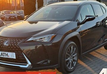 Lexus UX 40.081 km 26.390 &euro; Rostock-Warnemünde 18119