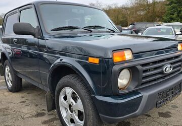 Lada Niva 64.000 km 9.990 &euro; Merzig 66663