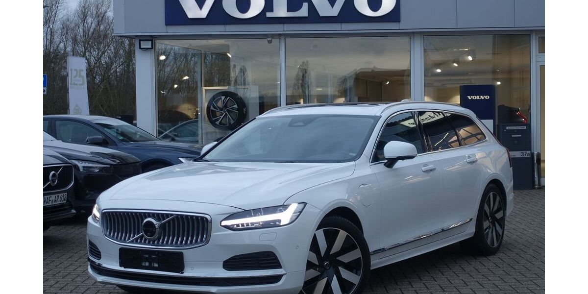 Volvo V90 23.096 km 49.900 &euro; Warendorf 48231