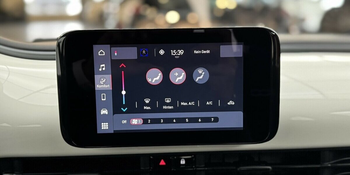 Fiat 500e Action Carplay Android Automatik 1.Hand 26.891 km 13.440 &euro; Lich 35423