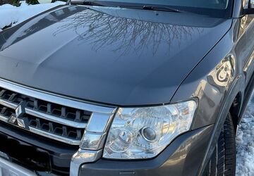 Mitsubishi Pajero 150.000 km 22.200 &euro; Sylt 25980