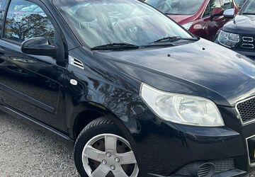 Chevrolet Aveo 73.005 km 2.990 &euro; Berlin 13089