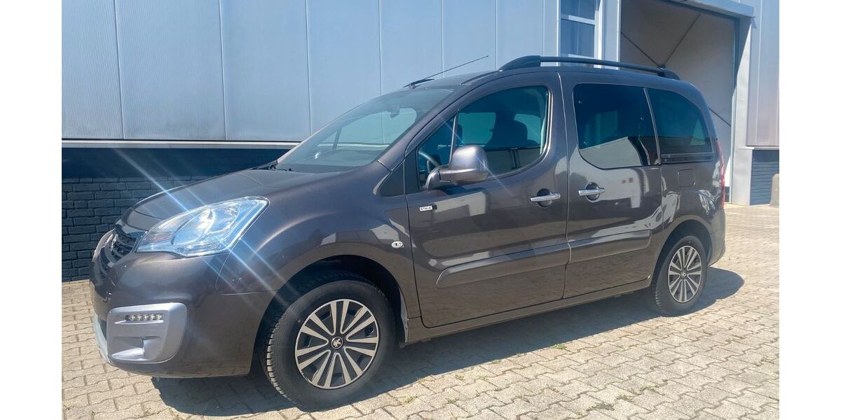 Peugeot Partner Tepee 128.000 km 7.700 &euro; Kranenburg 47559