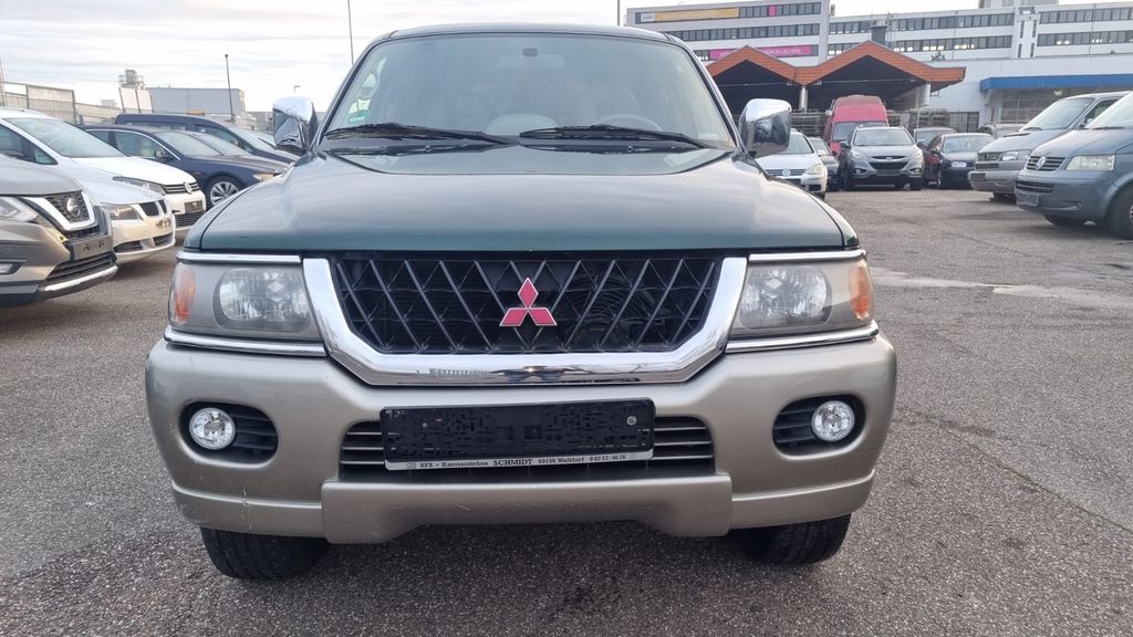 Mitsubishi Pajero 100.000 km 8.900 &euro; Hockenheim 68766