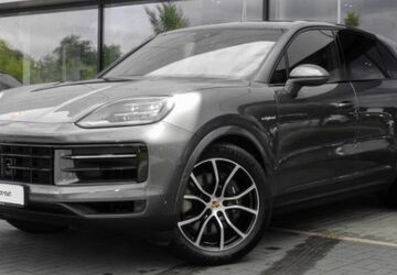 Porsche Cayenne 9.900 km 115.890 &euro; Magdeburg 39116